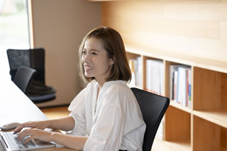 小池あかね